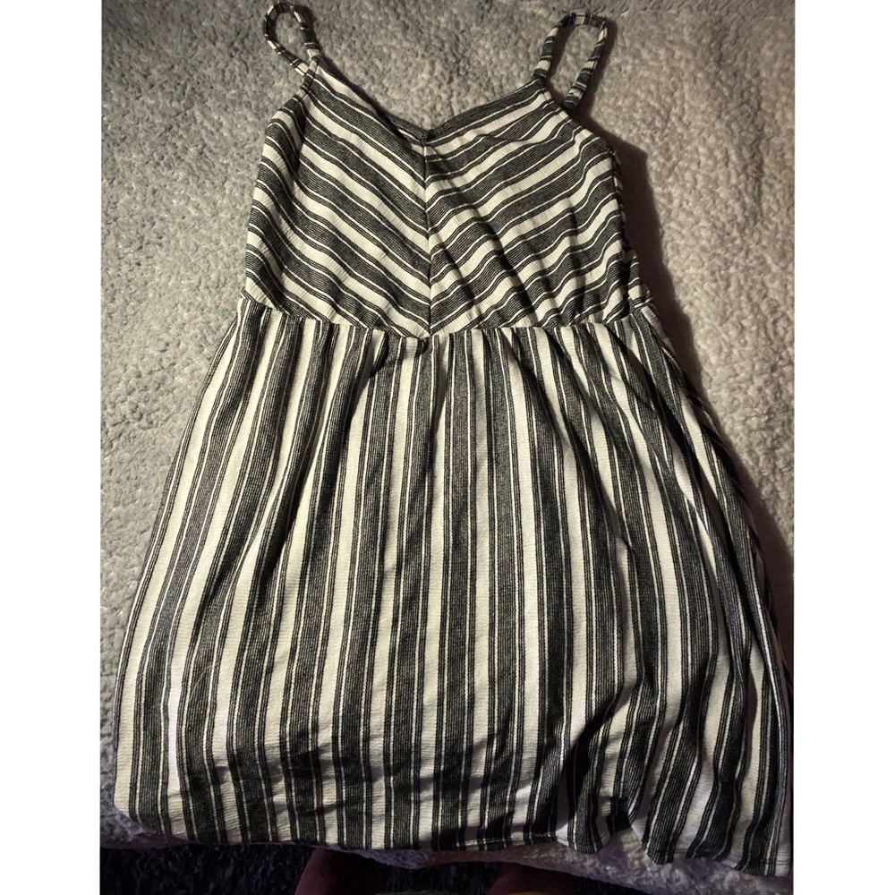 Black and white short dress